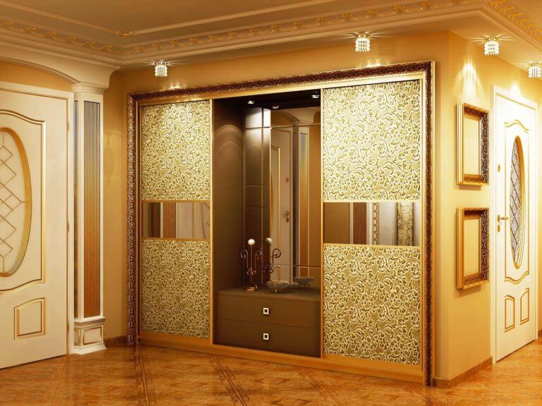 /Угловой шкаф-купе №281 с золотым декором на заказ